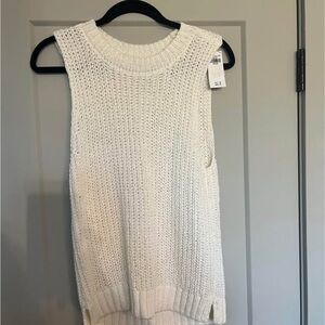 Abercrombie & Fitch Sleeveless Sweaters